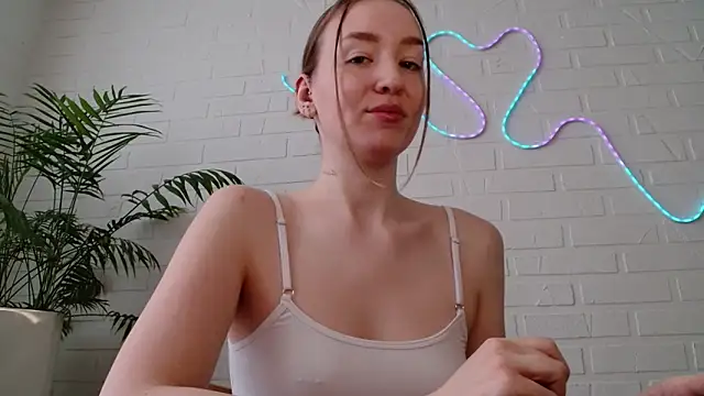 WhitePrincessLuna online show from 02-19-26, 10:01