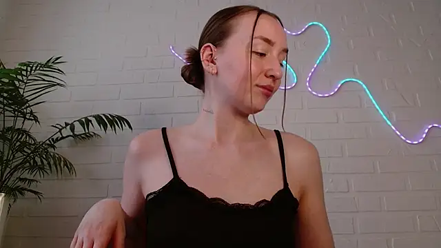 WhitePrincessLuna online show from 03-22-26, 02:51