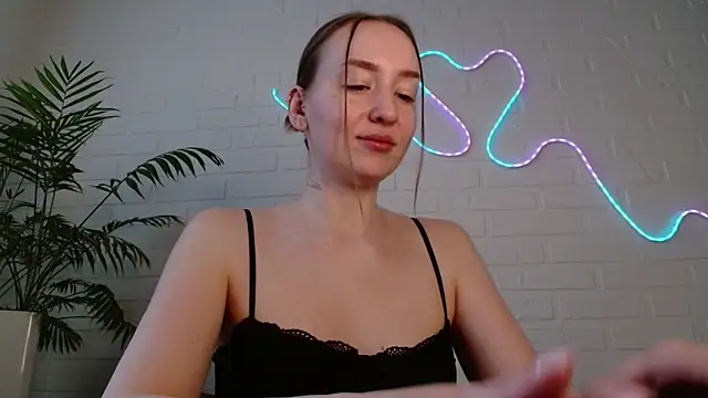 WhitePrincessLuna online show from 02-10-26, 01:43