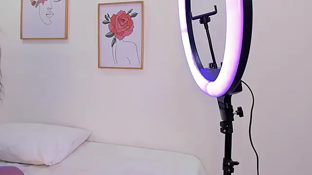 Antonella Barone online show from 01-16-26, 01:59