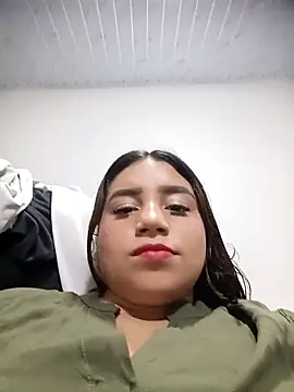 Shell Latina online show from 04-24-26, 04:36