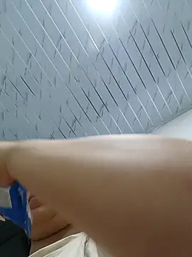 Shell Latina online show from 02-20-26, 04:09