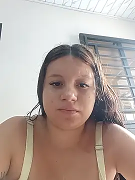 Shell Latina online show from 12-18-25, 01:48