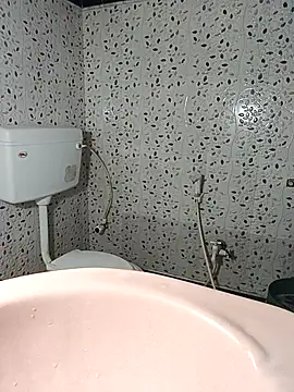 Snapshot of Monika_baby585 chatting on 09-08-25, 08:19 Monika baby585 online show from 09-08-25, 08:19