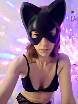 Snapshot of SecretIna chatting on 05-22-26, 08:18 SecretIna online show from 05-22-26, 08:18