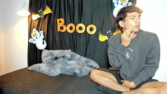 maicol cum23 online show from 10-24-25, 04:28