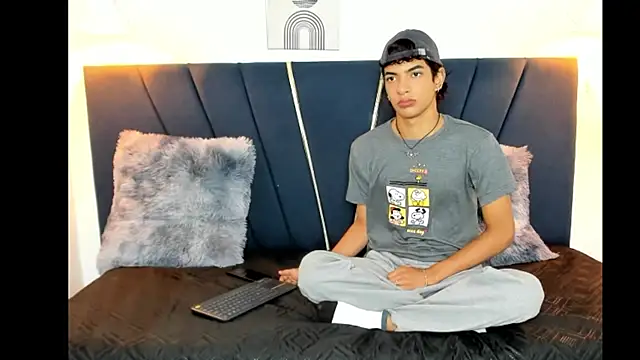 maicol cum23 online show from 09-13-25, 01:33