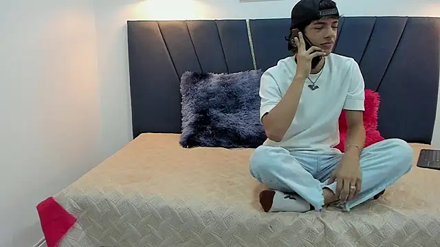 maicol cum23 online show from 09-23-25, 01:18