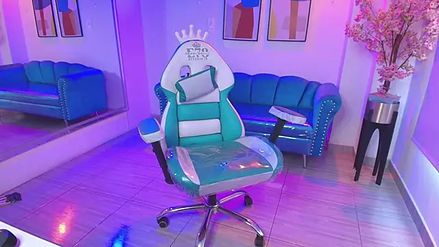 Black roseee online show from 04-19-26, 03:46