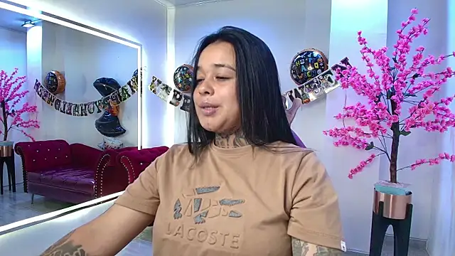 Black roseee online show from 10-28-25, 03:51