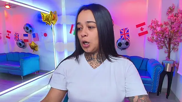 Black roseee online show from 07-16-26, 03:47