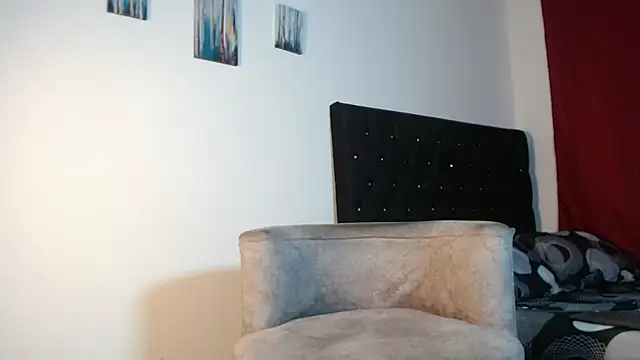 Snapshot of adriel_escalante chatting on 12-16-25, 03:22 adriel escalante online show from 12-16-25, 03:22