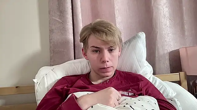 Snapshot of scottishtwink01 chatting on 09-28-25, 12:45 scottishtwink01 online show from 09-28-25, 12:45