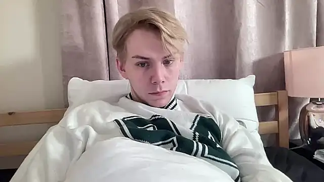 Snapshot of scottishtwink01 chatting on 10-02-25, 11:19 scottishtwink01 online show from 10-02-25, 11:19