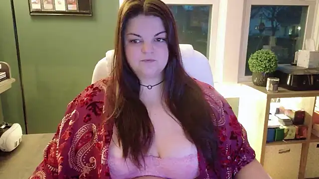 PlayWithBrittany online show from 11-30-25, 09:59