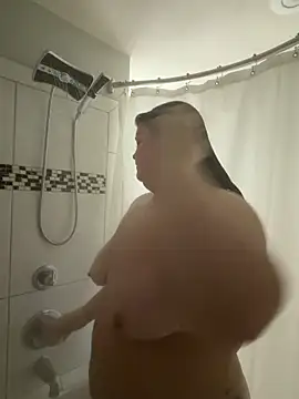 PlayWithBrittany online show from 12-21-25, 04:08