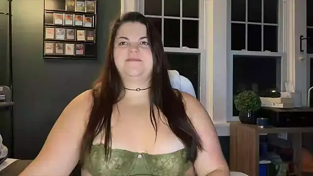 PlayWithBrittany online show from 11-18-25, 10:45