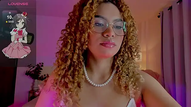 Snapshot of OxanaFedorova1- chatting on 06-26-26, 08:36 OxanaFedorova1- online show from 06-26-26, 08:36
