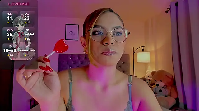 Snapshot of OxanaFedorova1- chatting on 07-07-26, 08:56 OxanaFedorova1- online show from 07-07-26, 08:56