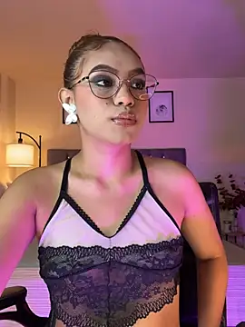 Snapshot of OxanaFedorova1- chatting on 05-16-26, 09:03 OxanaFedorova1- online show from 05-16-26, 09:03