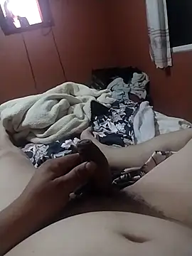 Santiagoqro85 online show from 10-17-25, 03:54