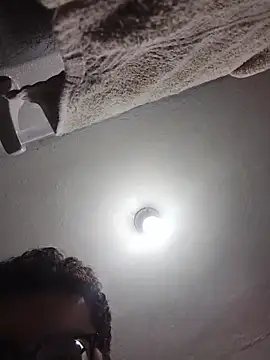 Santiagoqro85 online show from 04-10-26, 02:29