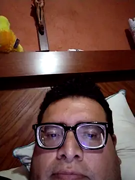 Santiagoqro85 online show from 10-05-25, 04:36