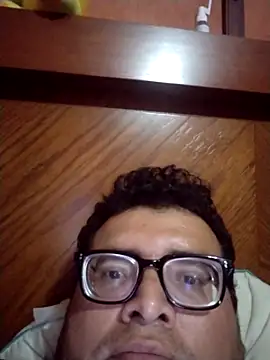 Santiagoqro85 online show from 10-22-25, 03:06