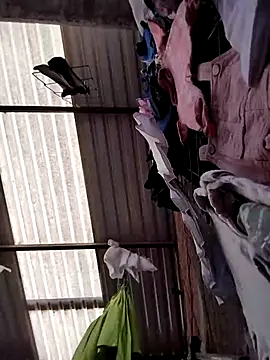 Santiagoqro85 online show from 10-03-25, 05:03