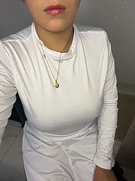 rhizanthella  online show from 02-12-26, 08:52