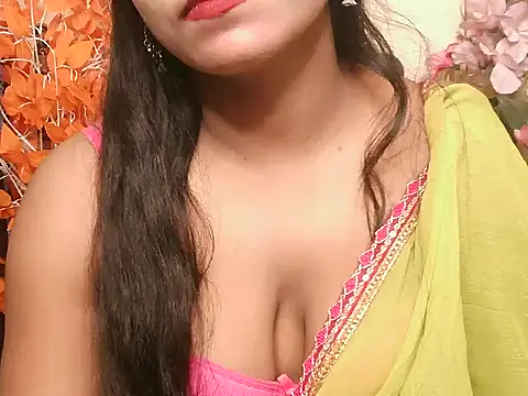 Snapshot of Miss_Virgingirl04 chatting on 10-05-25, 05:42 Miss Virgingirl04 online show from 10-05-25, 05:42