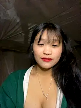 Snapshot of mika-bae chatting on 10-07-25, 04:13 mika-bae online show from 10-07-25, 04:13