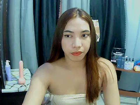 Chen Lavin online show from 11-22-25, 03:22