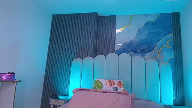 abbyrouss  online show from 12-20-25, 03:09