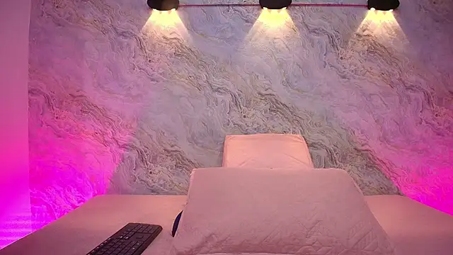 abbyrouss  online show from 10-02-25, 03:10