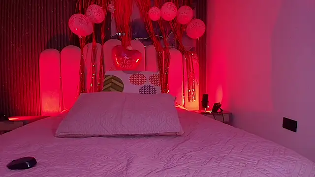 abbyrouss  online show from 02-16-26, 03:16