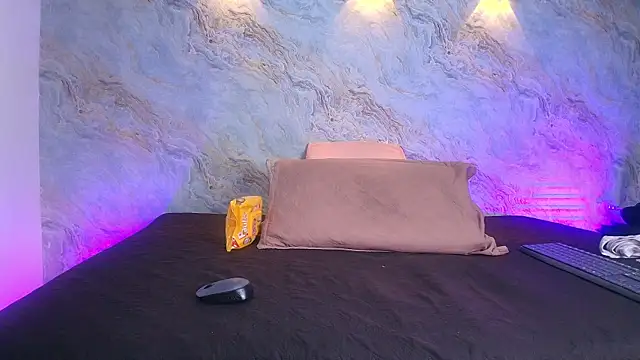 abbyrouss  online show from 10-23-25, 03:05