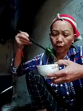 -Xuka-200 online show from 11-21-25, 05:06