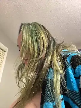 Snapshot of stayathomemom chatting on 02-01-26, 08:01 stayathomemom online show from 02-01-26, 08:01