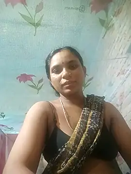 Snapshot of Notyriya7 chatting on 10-14-25, 05:24 Notyriya7 online show from 10-14-25, 05:24