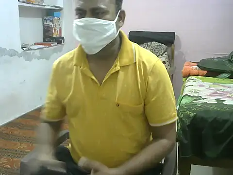 Snapshot of Famit025 chatting on 02-10-26, 06:07 Famit025 online show from 02-10-26, 06:07