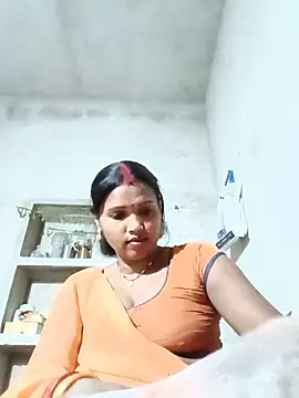 Snapshot of Cm_pooja chatting on 05-22-26, 04:49 Cm pooja online show from 05-22-26, 04:49