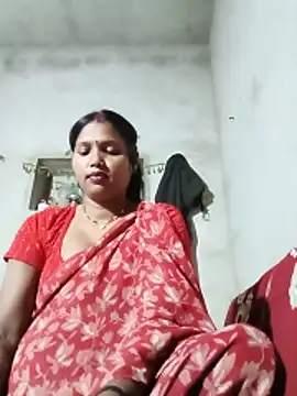 Snapshot of Cm_pooja chatting on 06-06-26, 05:07 Cm pooja online show from 06-06-26, 05:07