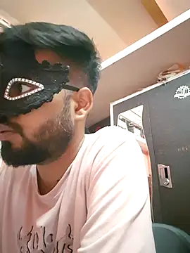 soniriyaa010101 online show from 03-19-26, 06:19