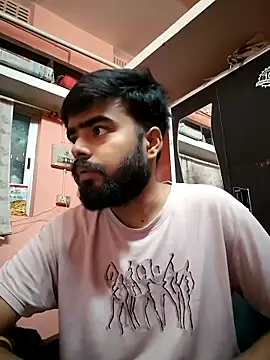 soniriyaa010101 online show from 12-18-25, 02:43