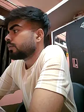 soniriyaa010101 online show from 04-07-26, 08:54