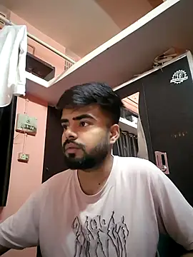 soniriyaa010101 online show from 04-09-26, 08:09