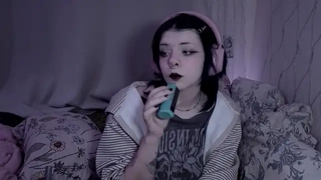 Alice Zev online show from 04-10-26, 12:17