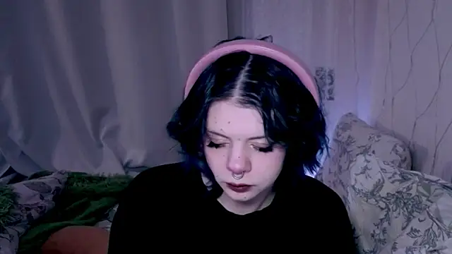 Alice Zev online show from 04-12-26, 01:09