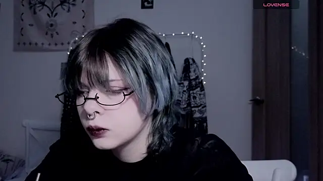 Alice Zev online show from 12-17-25, 06:46